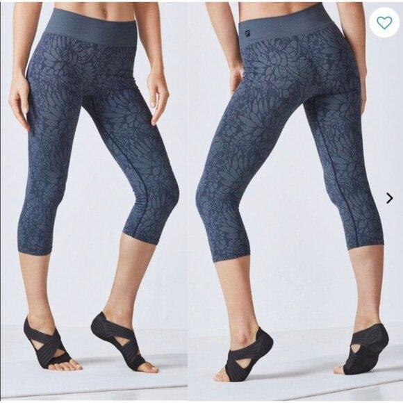 Fabletics High-Waisted Seamless Leggings - Picture 1 of 3